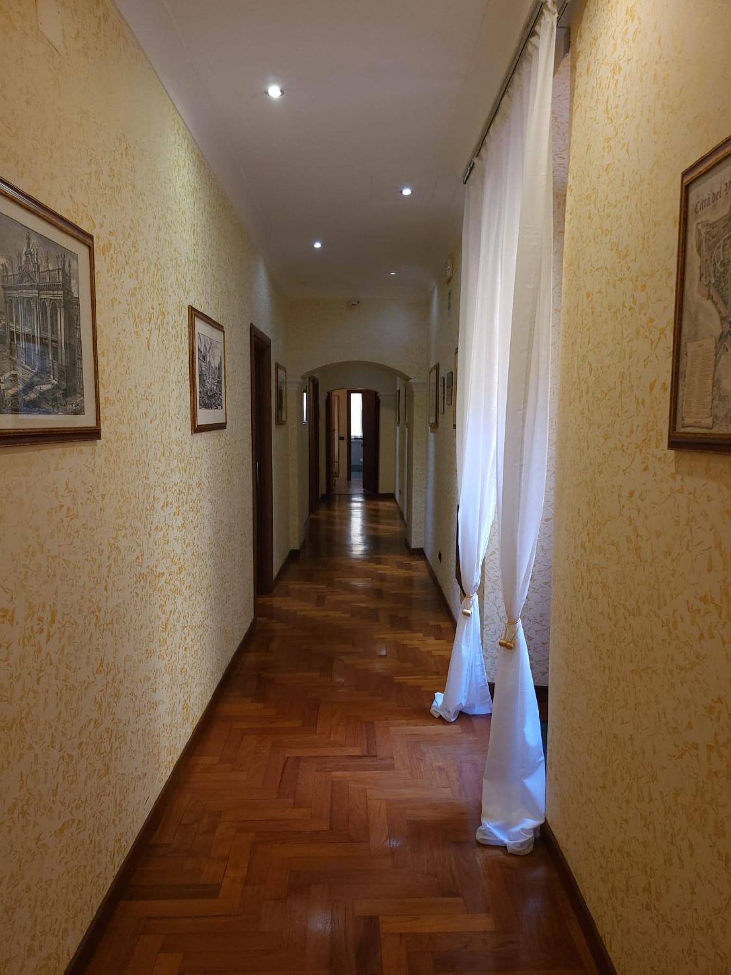 St. Peter's Casa de hóspedes 2*